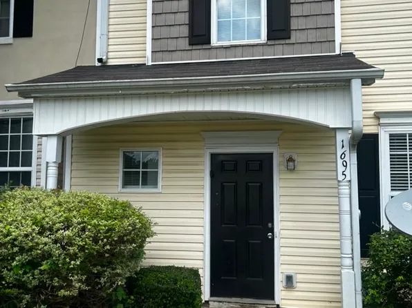 1695 Camden Forrest Way, Riverdale, GA 30296