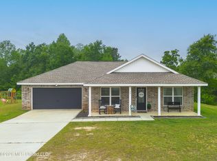 54 Summit View Dr, Perkinston, MS 39573