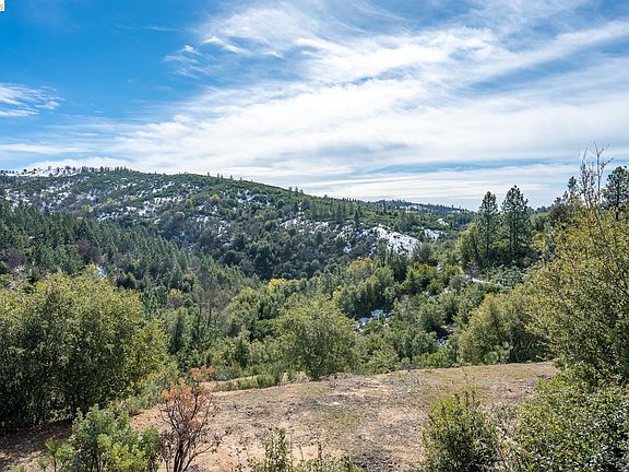 3rd image of 5776 Prospector Ln