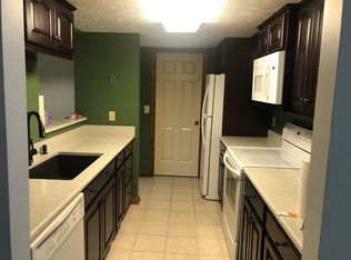 21812 Addington Blvd #10, Rocky River, OH