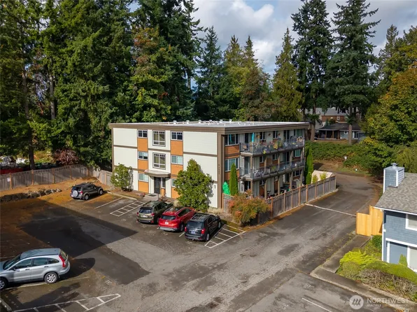 7505 212th Street SW #C301, Edmonds, WA 98026