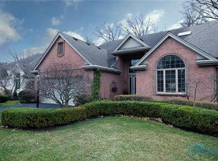 6735 Ridgewood Trl, Toledo, OH 43617