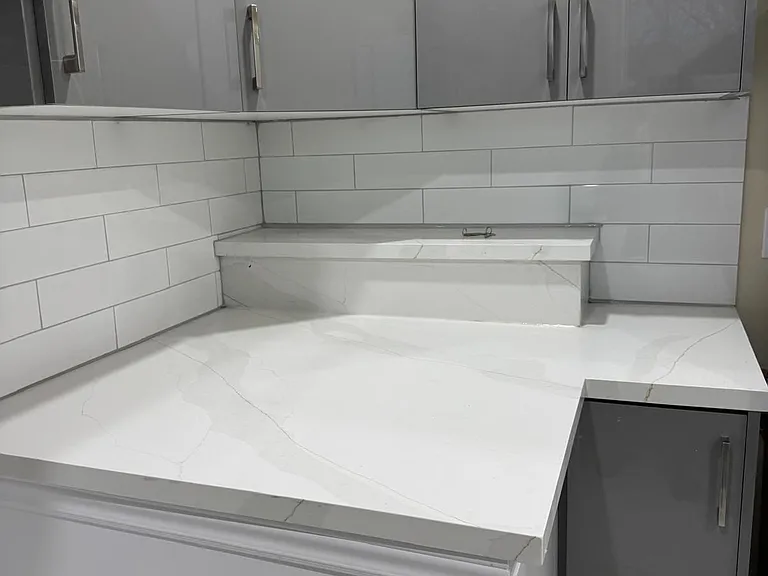28 Alexandria Cres — Photo 10