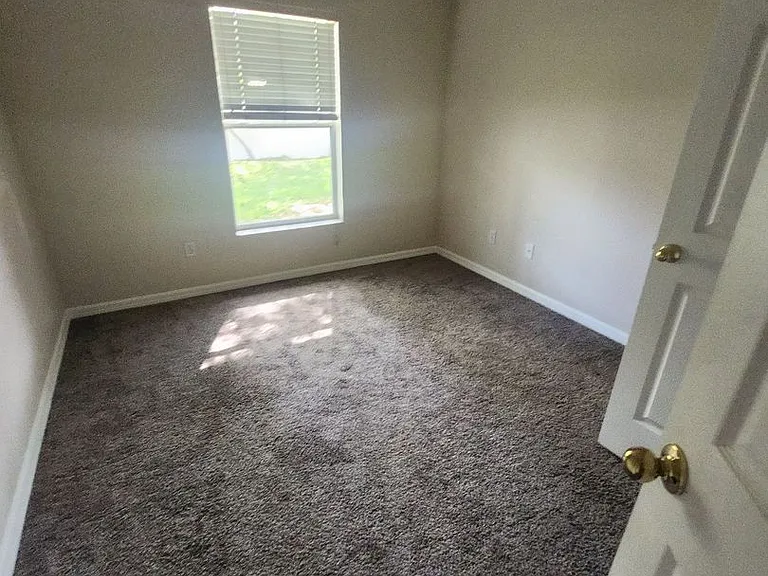 2891 Stratford Pointe Dr — Photo 23