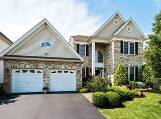 18 Kings Mill Rd, Monroe Township, NJ 08831