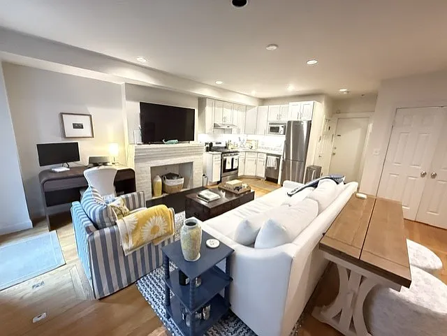 233 Beacon St #2 — Photo 23