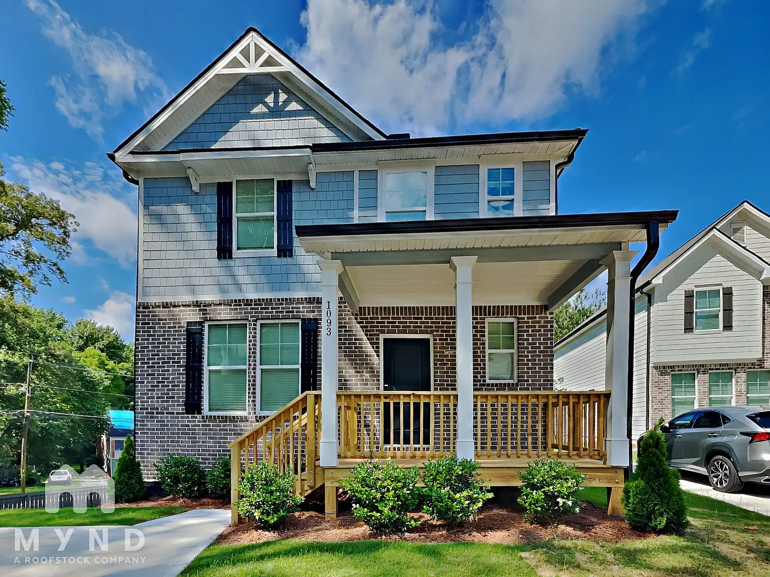 3 bed, 2.5 bath, 1809 sqft, $2,475 — Photo 2
