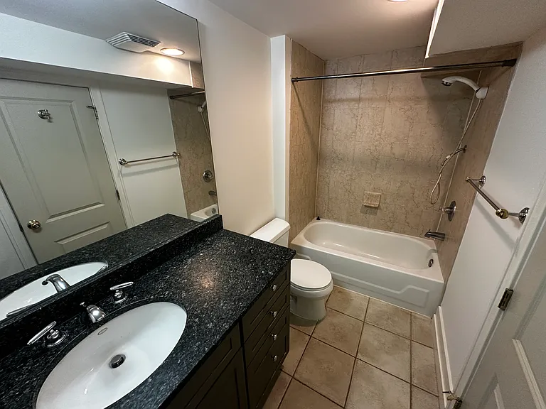 233 16th St SE — Photo 25