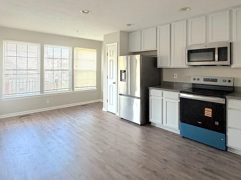 9899 Decatur Rd — Photo 1