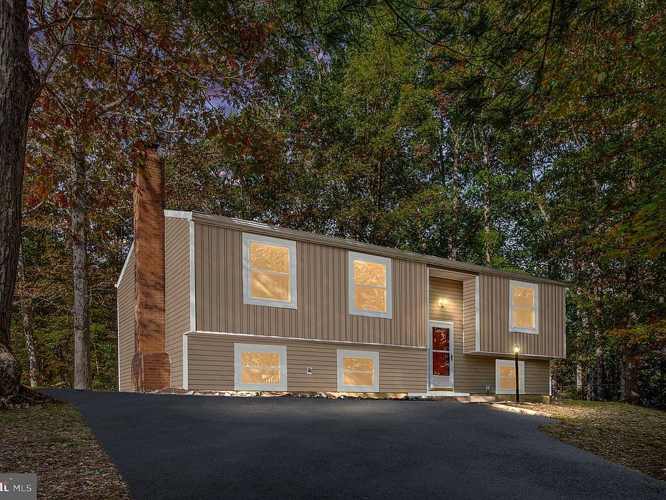 1st image of 29 Willow Branch Pl