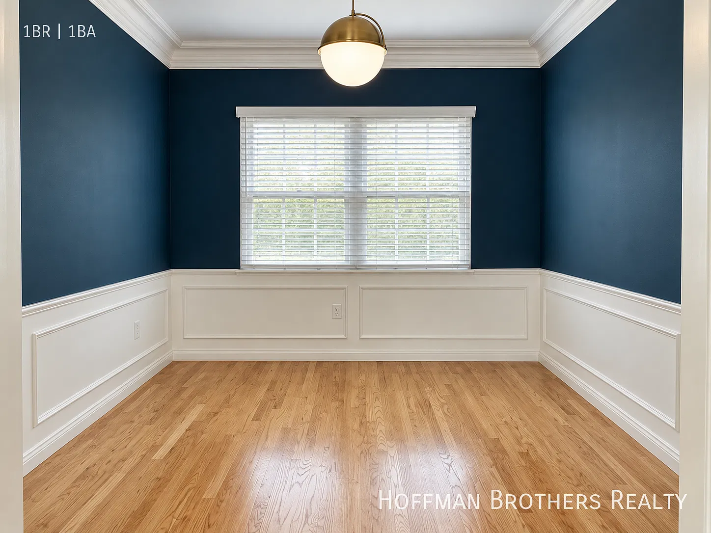 1445 N Hayworth Ave — Photo 4