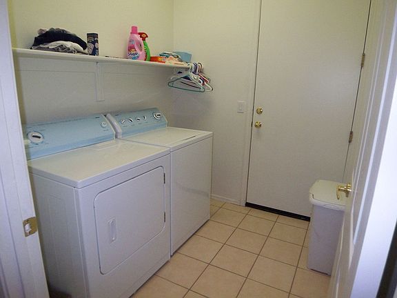 Laundry / Mud Room