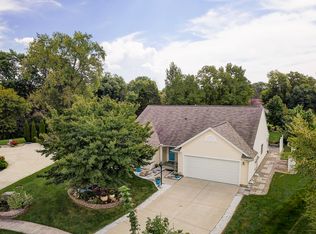 2675 Oak Trace Ct, Dayton, OH 45431