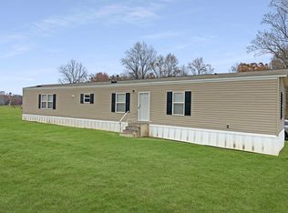 200 Hidden Lake Rd, Glasgow, KY 42141