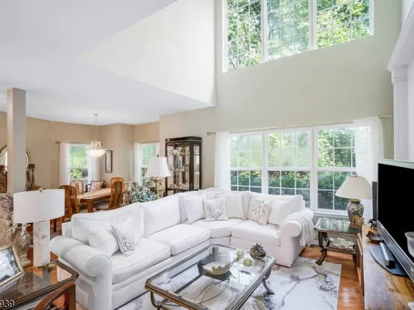 1308 Grandview Ct, Hanover Twp., NJ 07981
