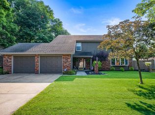 8216 N Wilderness Rd, Muncie, IN 47303