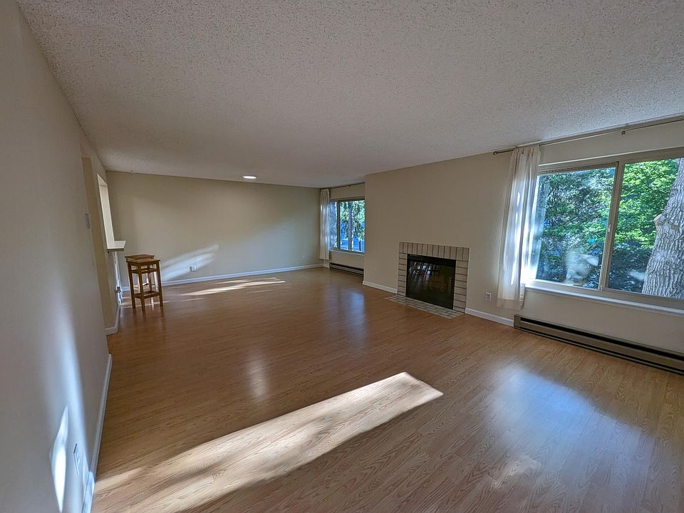 Large Living & Dining Room