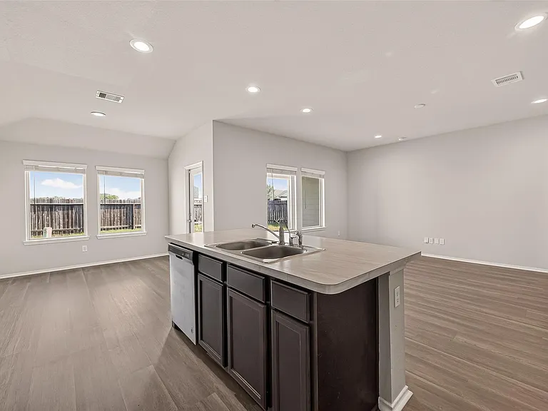 21422 Chester Cliff Ln — Photo 22