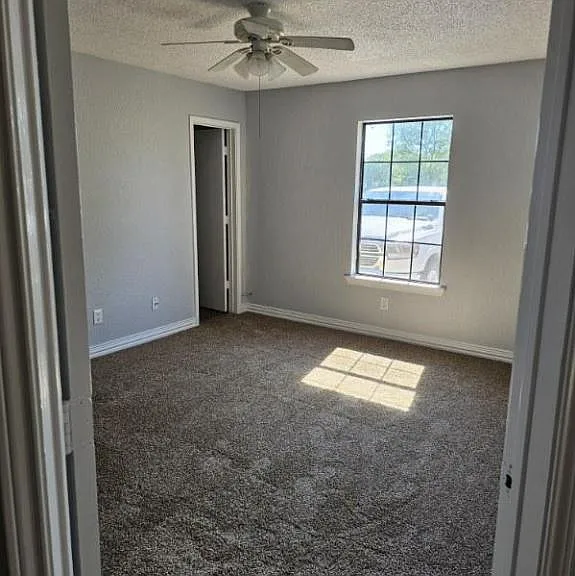 401 S 1st St #2 — Photo 2