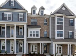 2915 Sunflower Rd, Apex, NC 27502