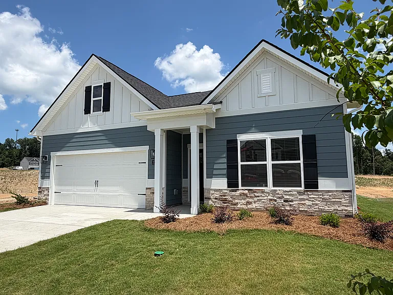 3796 Hawks Creek Dr — Photo 1