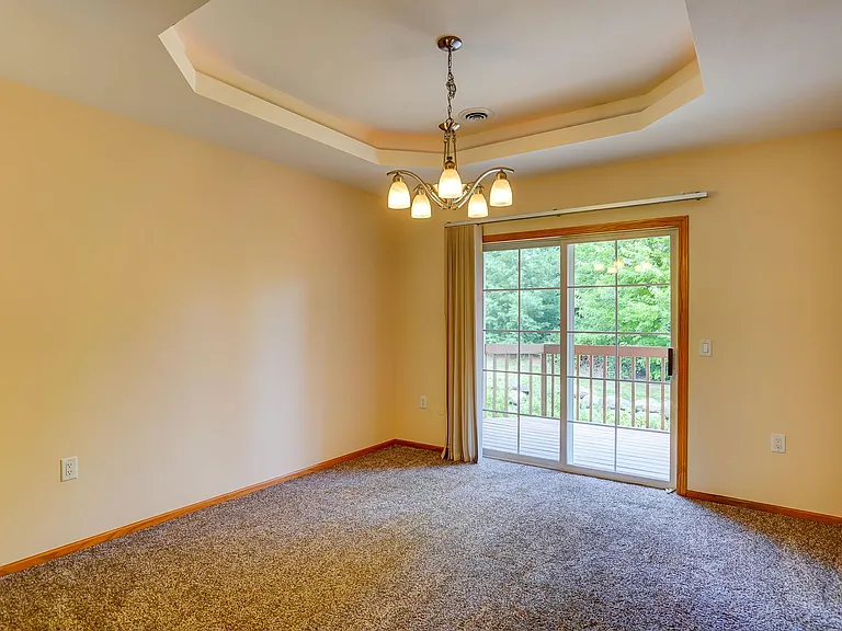 1813 Carns Dr — Photo 8