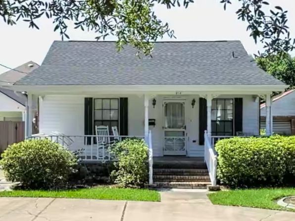 512 Ridgeway Dr
