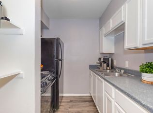 Country Oaks Apartments, San Antonio, TX 78219