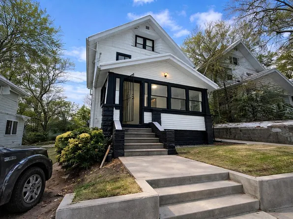 712 Roselle Ave #A, Akron, OH 44307