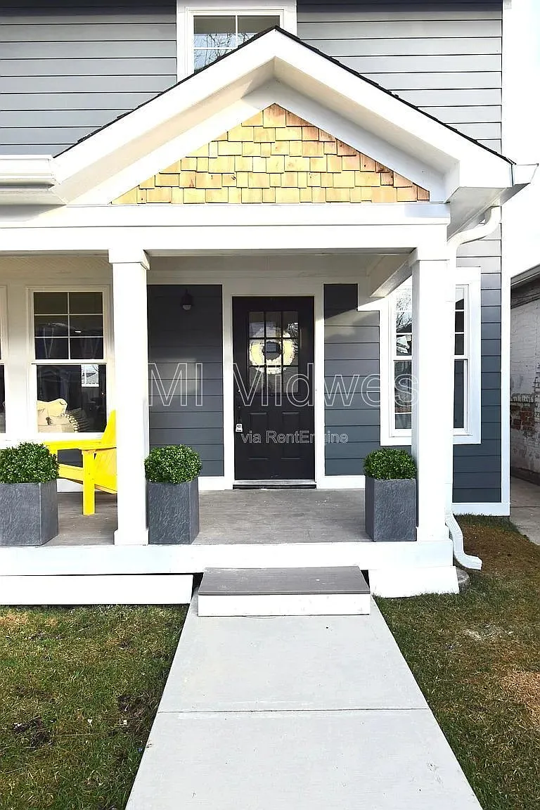 3 bed, 2.5 bath, $3,520 — Photo 2