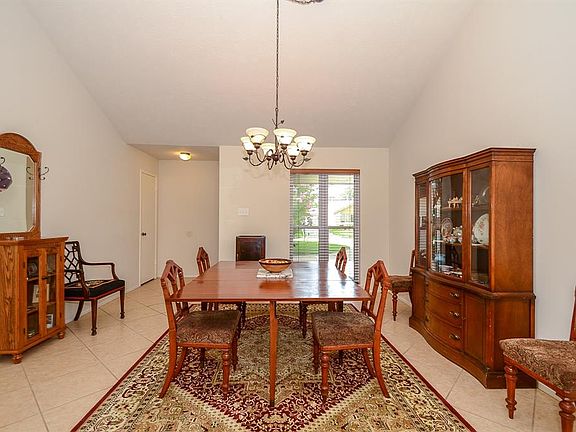 5th image of 21227 Park York Dr