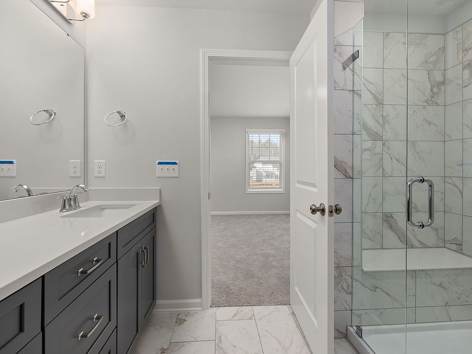 Main Bedroom Bathroom