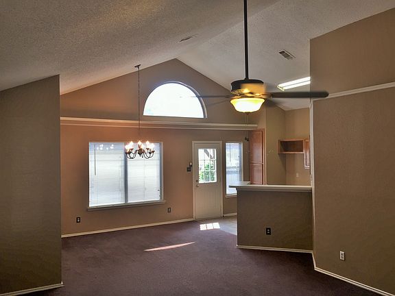 3rd image of 2027 Feather Ln