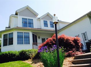 38 Sheffield Dr, Warwick, NY 10990