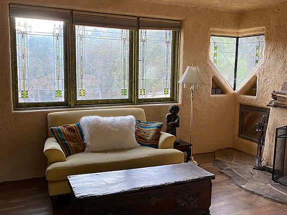 livingroom, windows look out on Mt Diablo