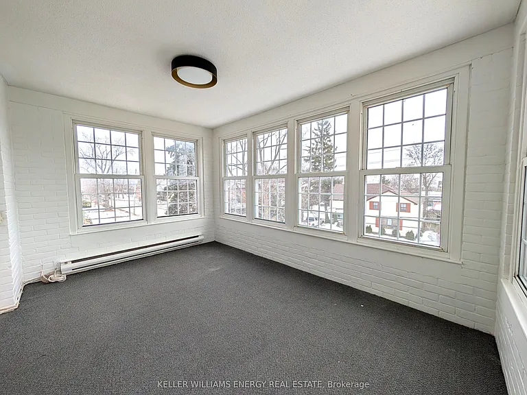 35 King St #4 — Photo 7
