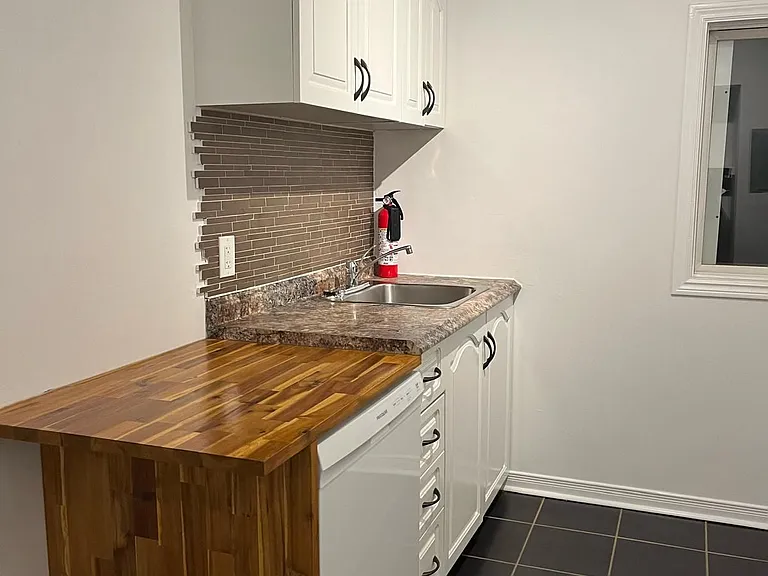 133 Spadina Ave #2 — Photo 5