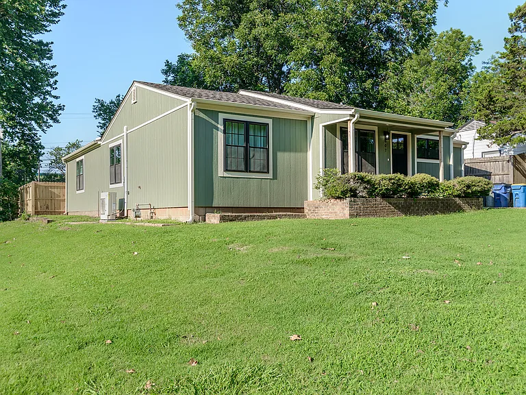 807 W Bennett Dr — Photo 26