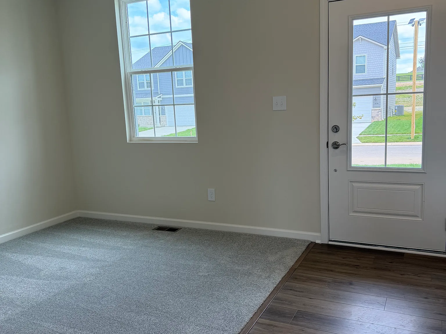4 bed, 2169 sqft, $2,795 — Photo 4
