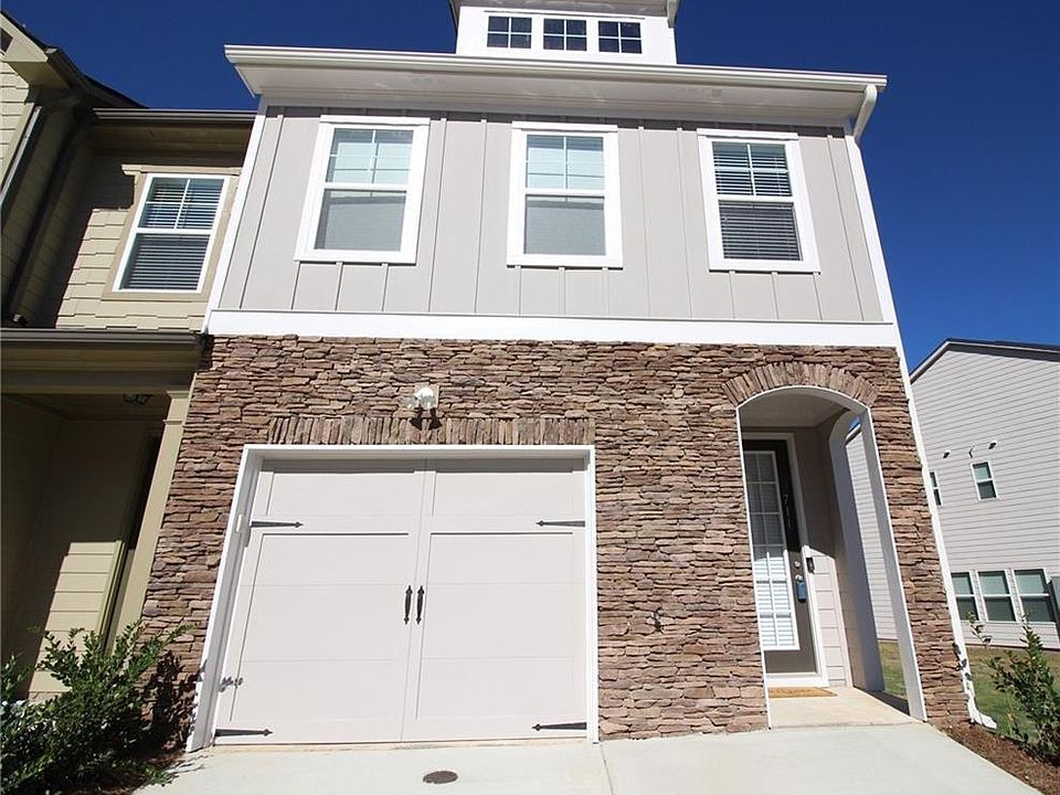1st image of 2711 Avanti Way