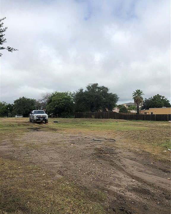2nd image of 803 N 23rd St