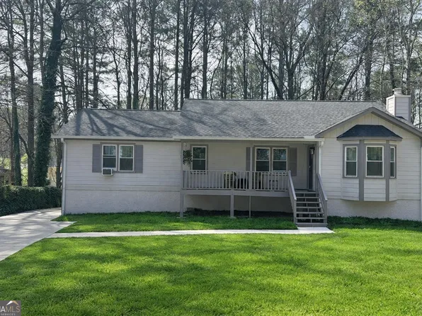 2448 Hillboro Cir SW, Marietta, GA 30064