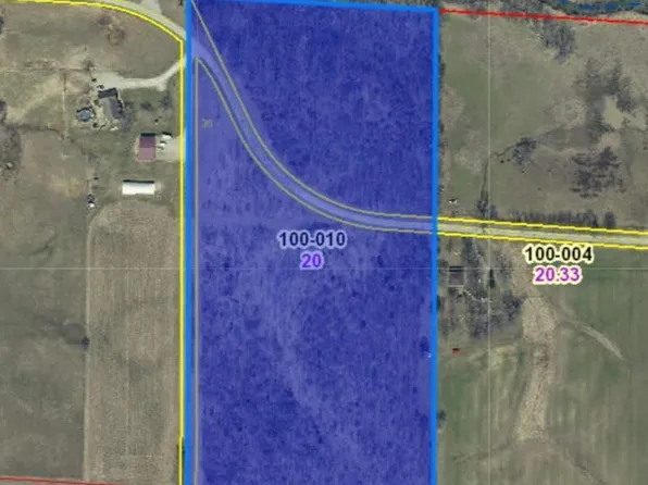 100 East Ave, Patoka, IL 62875