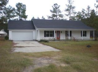 135 Callaway Dr, Douglas, GA 31535