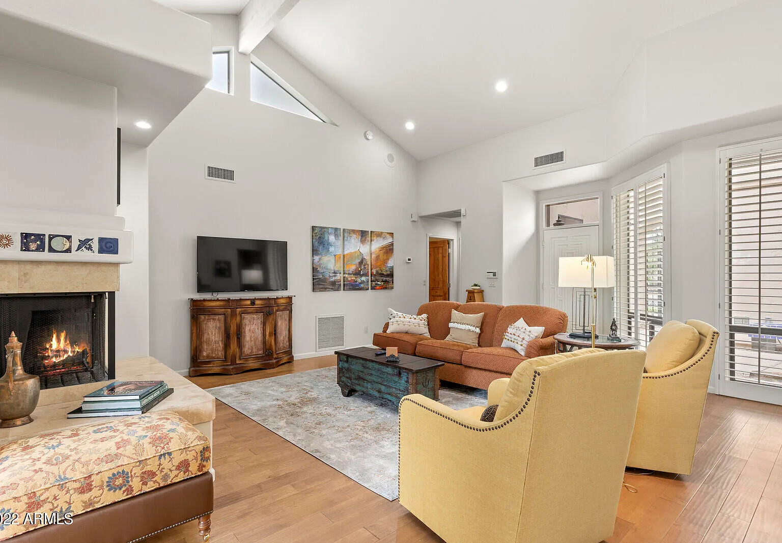 2 bed, 2.0 bath, 1865 sqft, $4,500 — Photo 2