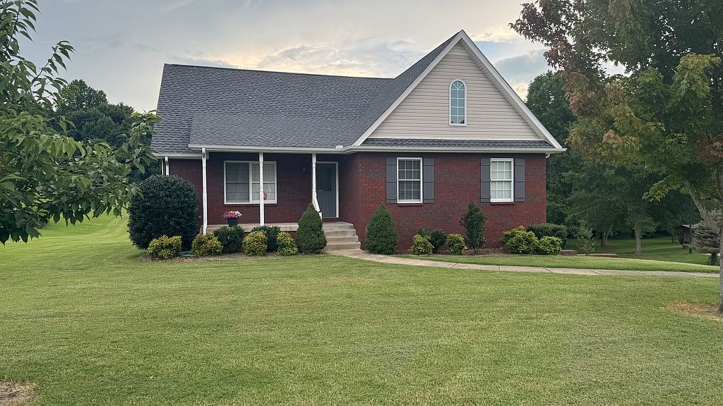 301 Glenda Ct - Property Image