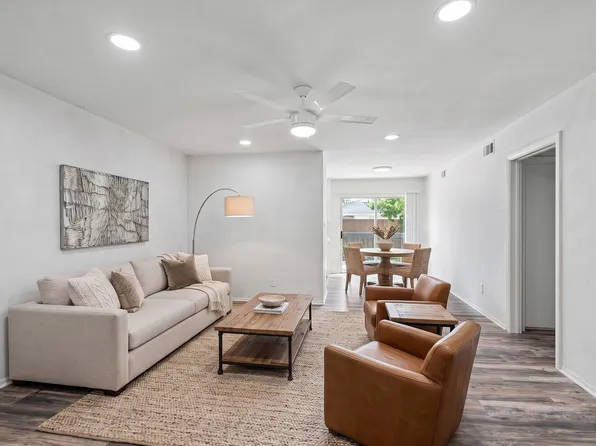 8211 Kingsbrook Rd APT 205, Houston, TX 77024
