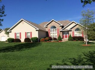 145 Lakota Dr, Linn Creek, MO 65052