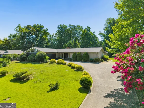 746 Hillwood Dr, Marietta, GA 30068