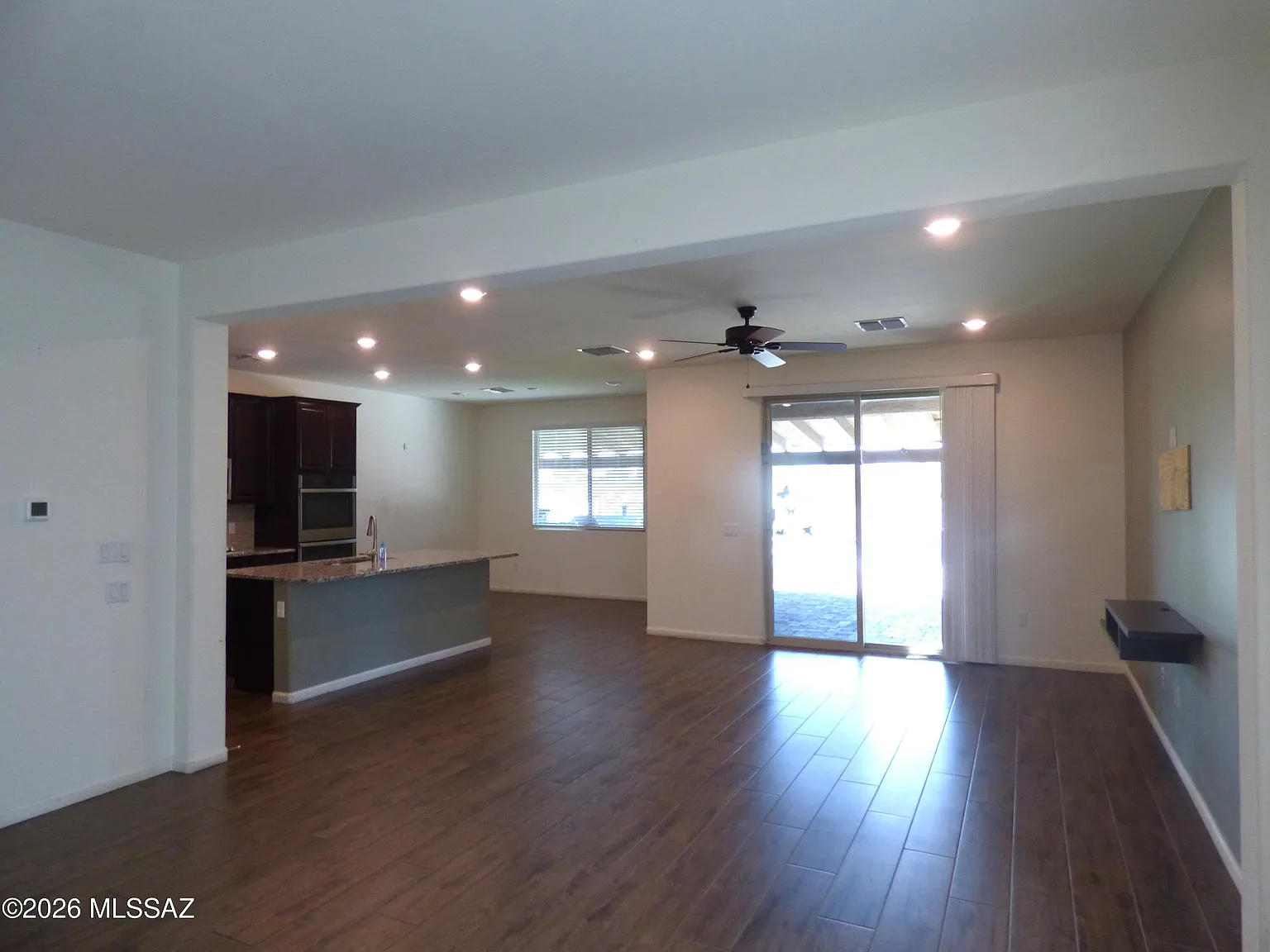 4 bed, 3.5 bath, 3005 sqft, $3,750 — Photo 4
